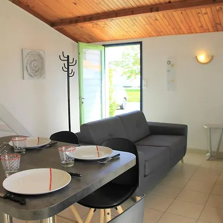 Villa Br040-816 2 Pieces Mezz 4 Couchages Sur